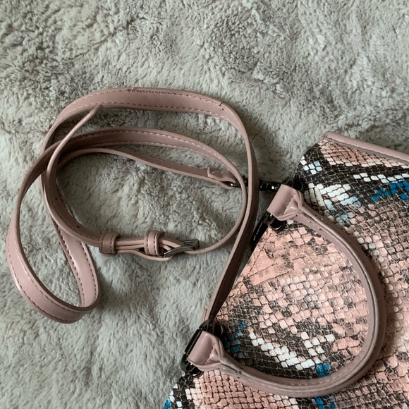 Snakeskin faux leather purse - Picture 3 of 5